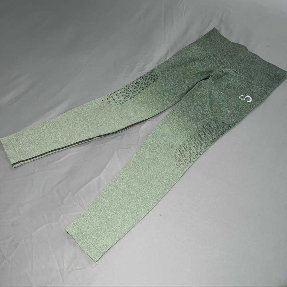 Curves N Combat Boots Seamless Scrunch Leggings - Size M